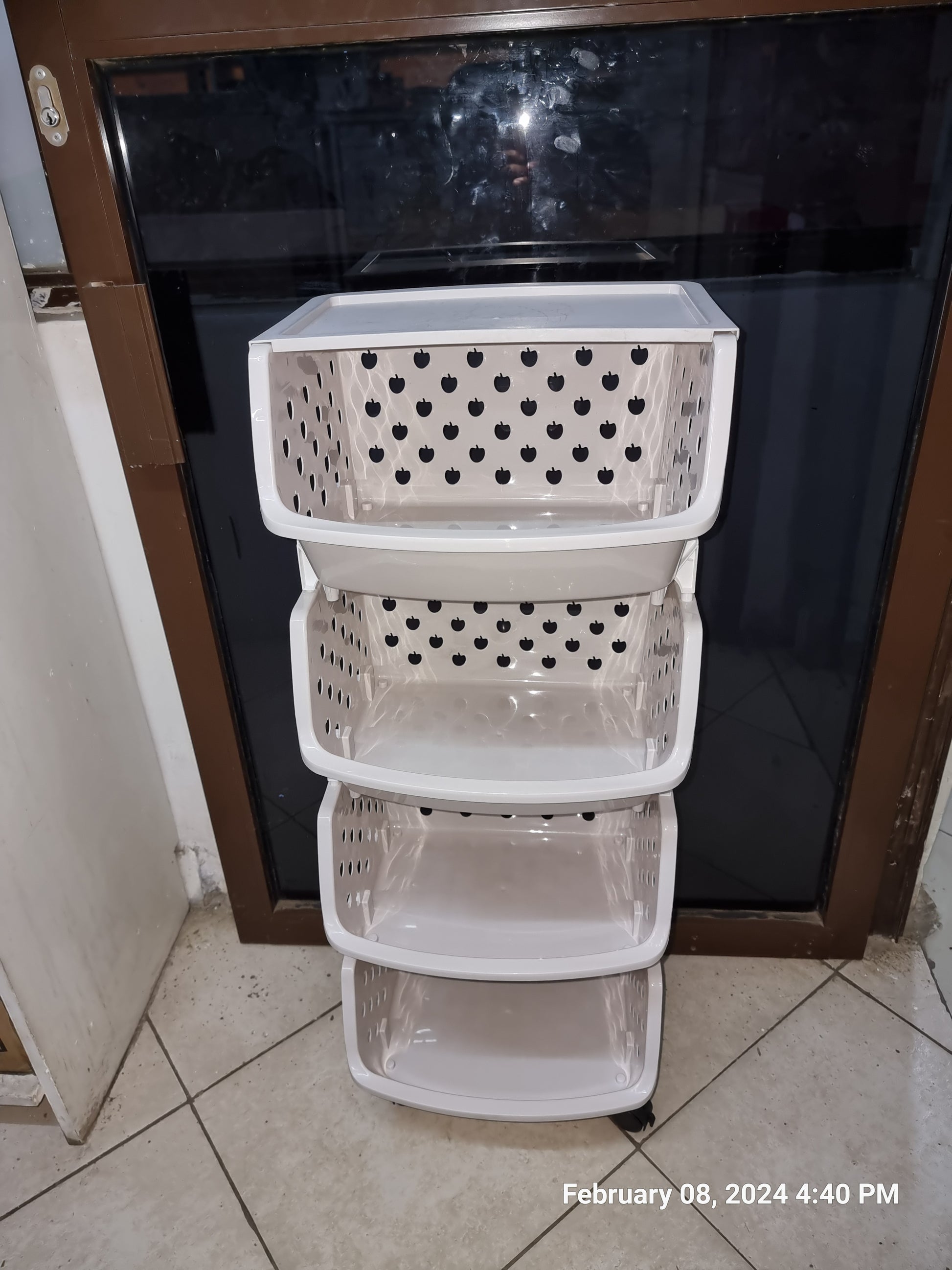 4 Tier Vegetable rack with Lid and wheels