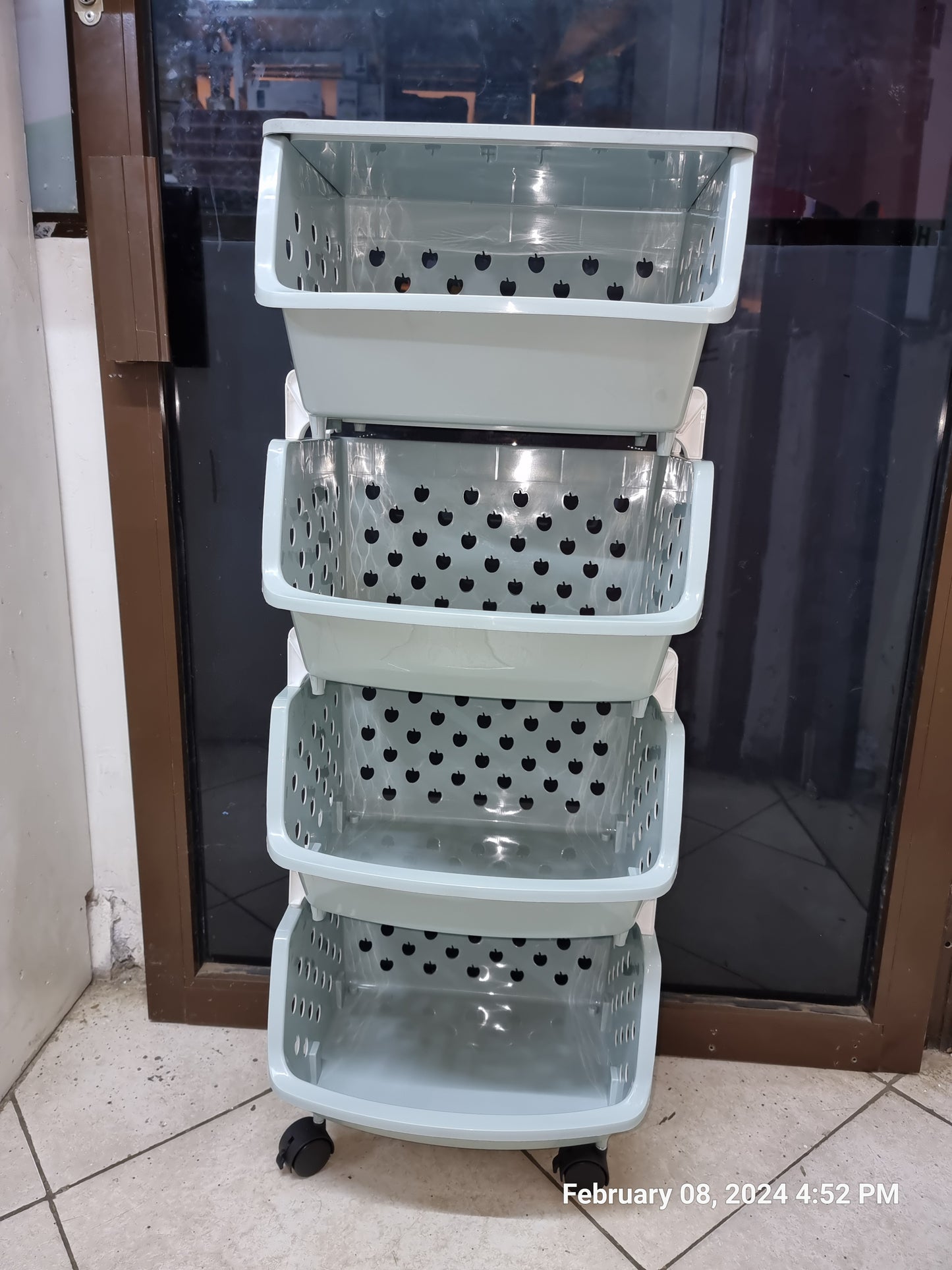 4 Tier Vegetable rack with Lid and wheels