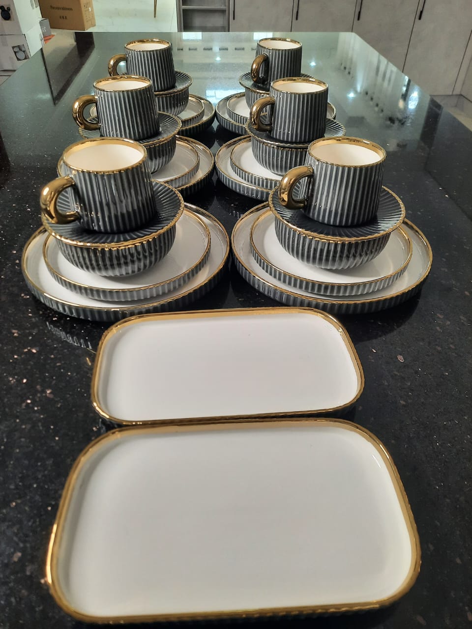 Elegant european porcelain dinner set 32pcs