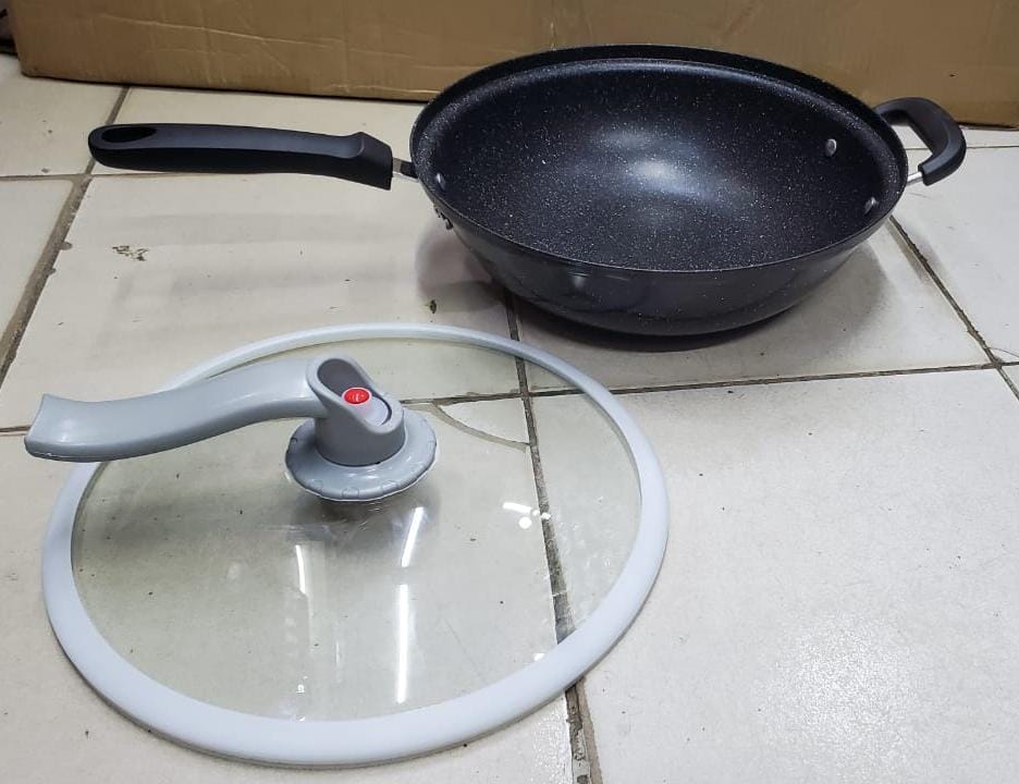 32cm Frying Wok Pan with Lid