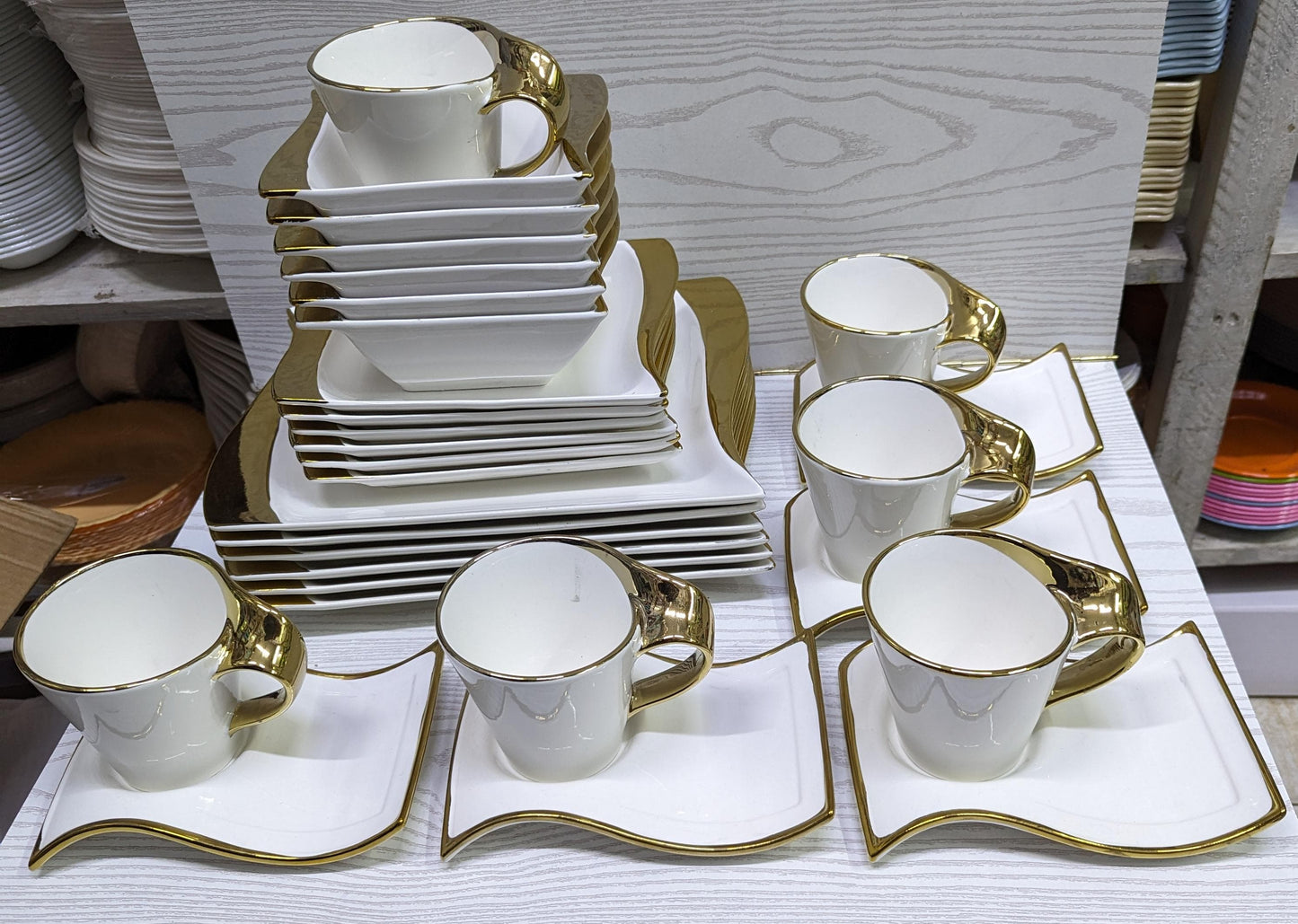 30pcs Wavy Ceramic Dinner Set with Gold Finish